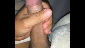 Preview 4 of Xxxxvideo2 - Batendo punheta a noite sozinho