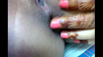 Preview 4 of Caca Au Cul - indian girl pooja showing her virgin pussy and fingering her tight asshole to her bf.