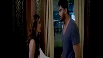 Preview 1 of Anushka Sharma Ki Nangi Chut - Kareena Kapoor and Arjun Kapoor hot Sex compilation in KI &amp_ KA