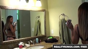 Preview 1 of Bf Pechar - GF r. - (Stacey Hopkins) - From selfie to sextape - Reality Kings
