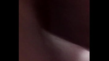 Preview 4 of Big Tits Mom Little Boy - Me vengo afuera de su vagina