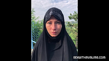Preview 2 of Nivetha Aunties - Czech muslim girls
