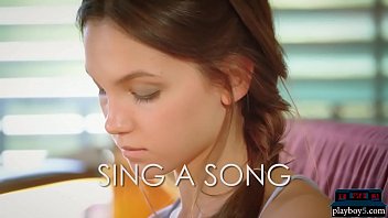 Preview 1 of Xxxxxxhd - Hot body teen strips naked while performing a song