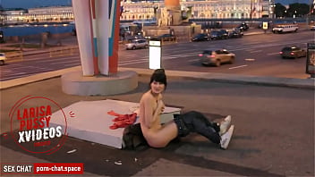 Preview 3 of Telugu Sex 2018 - Naked Russian girl in the center of Moscow / Putin&#039_s Russia