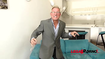 Preview 3 of Filipina Bargirlsex Com - Tattooed and curvy Anissa Jolie gets her big ass fucked by old dude GP142