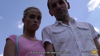 Preview 2 of Aunt Gloryhole - HUNT4K. Fast ihre Geldb&ouml_rse verloren,  aber verr&uuml_ckten Sex gefunden