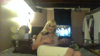 Preview 1 of Chaina Xnxxx Little - sexy bytch stroking