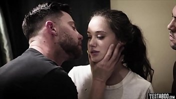 Preview 1 of Japaies Hot - This is her first ever rough douple penetration scene