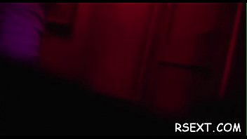 Preview 3 of Www Dvt9 Com Hiep Dam Sora - Lustful dude gets out and explores amsterdam redlight district