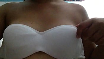 Preview 2 of Lisa Ann Mum - Mi novia ense&ntilde_ando tetas