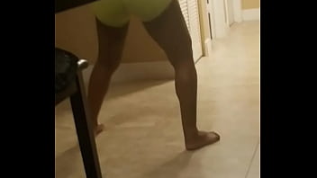 Preview 2 of Hindi Poarnd - Sasha showing out