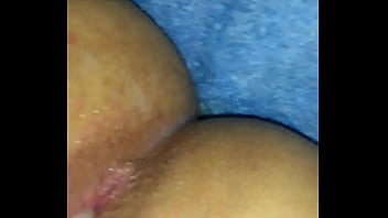 Preview 4 of Katutan Pekpek - mi esposa me abre el culo con el dildo