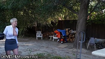 Preview 1 of Xhumast Com - This Big Ass &amp_ Big Tit MILF Rides Big Dick Outdoors B4 Drop Off