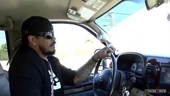 Preview 1 of Yren Demer Anal Black - Fit and Horny Hoe Is Getting a Fat Shaft with its Whole Length