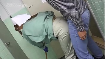 Preview 3 of The Dig Deep - 美人掃除婦が小便している僕のチンコも大掃除してくれた