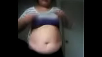 Preview 1 of Ass Po2 - Brenda la gordita se quita la ropa otra vez