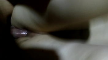 Preview 3 of Desi Village Bhabhi Peeing - D&aacute_ndole verga a mi vecina