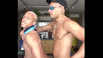Preview 4 of Johny Sees - Fui pegar a bola emprestada com amigo e acabei chupando as duas dele - Parte I