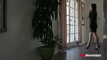 Preview 1 of Papa Ladki - Angela White Fucking Hung y. Guy