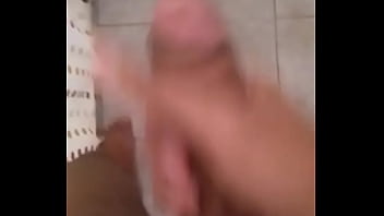 Preview 4 of Granny Raped In - Batendo uma no banho