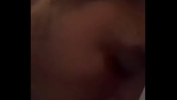 Preview 2 of Super Curvy Busty Latina - GAROTO CHUPADOR