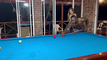 Preview 2 of Med Xxx Video Hd - Apuesto en el pool y me follan don grandes vergas -parte 1