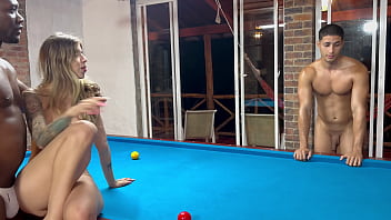 Preview 3 of Med Xxx Video Hd - Apuesto en el pool y me follan don grandes vergas -parte 1