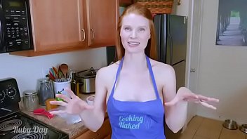 Preview 2 of Xxxcom V Punjib - milf cooking naked