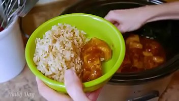 Preview 3 of Xxxcom V Punjib - milf cooking naked