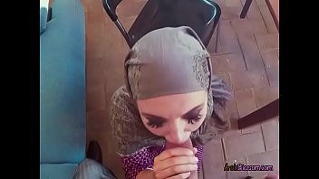 Preview 1 of Japanis Xxx Movies - Arab Chick Zoe Gives Rimjob And Blowjob For Money