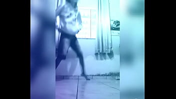 Preview 4 of Black Shaved Bussy - tesuda embrazando no despacito 2 gostoso