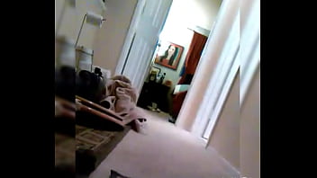Preview 2 of New Zealand Teacher Xvideo - Espiando con  mi celular. En el trabajo y mira lo que grabr