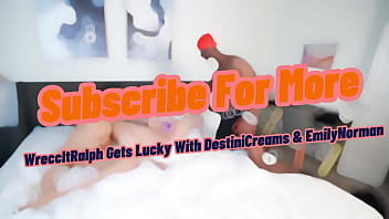 Preview 3 of Cock Hole Sex - Walked in on bigtxem098 &amp_ destinicreams masturbating and they let me join the fun ?