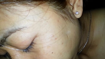 Preview 2 of New Yang Gril - Em g&aacute_i b&uacute_ cu xuất tinh v&agrave_o miệng