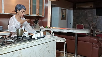 Preview 1 of Egypt Viber - MILF stepmother fucks her stepson when they are at home with dad- Porn in Spanish