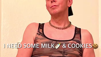 Preview 1 of San Night Mom - Gay sex cruising guide Justin and Mark pick up another