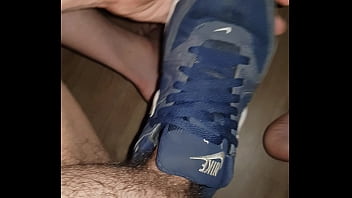 Preview 2 of Hindi Xvidieo - Nike Airmax gay Dick blowjob french sex