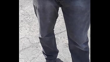 Preview 1 of Sixy Pilice - de olho na rola do agente