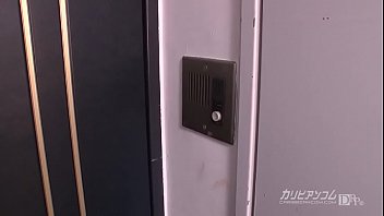 Preview 1 of X Ladkiyan Process In Airport - 受精家庭教師
