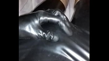 Preview 2 of Interesnye Komedii Onlajn - Wanking in latex shorts