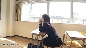 Preview 1 of Amature Cutie Mia - CHINITA EN SALON DE CLASES