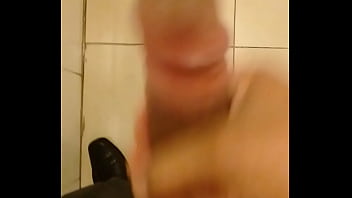 Preview 2 of X V8deo - Quero casais e mulheres