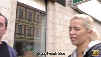 Preview 1 of Mom Seixy - HUNT4K. S&uuml_&szlig_e Rache vor den Augen ihres Freundes