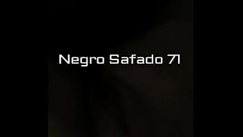 Preview 3 of Tremendos Gritos - esposa corno gostosa fodendo negro casal cuzinho tapas
