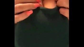 Preview 4 of Video Comxnxx - Horny Mom Teasing Tits