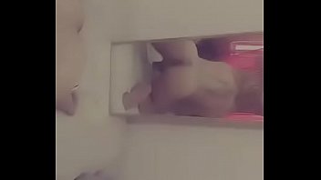 Preview 2 of Abuelo Desvirgando A Su Nieta - El repartidor de el gas no se resisti&oacute_ a unas chupaditas Paulinasirena Transexual muy hermosa