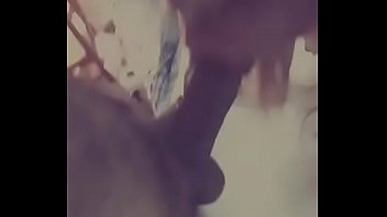 Preview 1 of Abuelo Desvirgando A Su Nieta - El repartidor de el gas no se resisti&oacute_ a unas chupaditas Paulinasirena Transexual muy hermosa