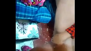 Preview 2 of Hq Porn Ddf Mommy - Se desnuda y masturba para mi