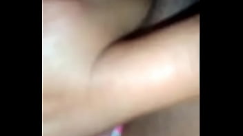 Preview 3 of Hq Porn Ddf Mommy - Se desnuda y masturba para mi