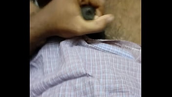 Preview 1 of Heres To 2019 - Tamil guy handjob cumming